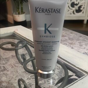 Kerastase Symbiose Hair Conditioner - Gray and White